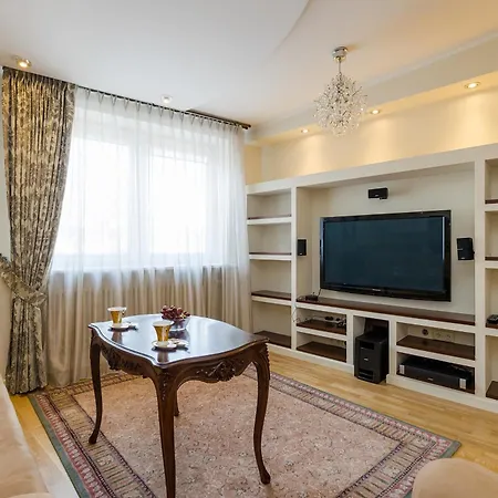 아파트 Shortstaypoland Nowy Swiat B99 바르샤바