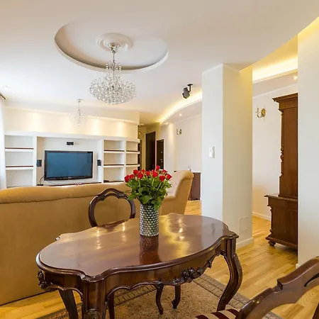 Shortstaypoland Nowy Swiat B99