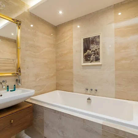 Apartment Shortstaypoland Nowy Swiat B99